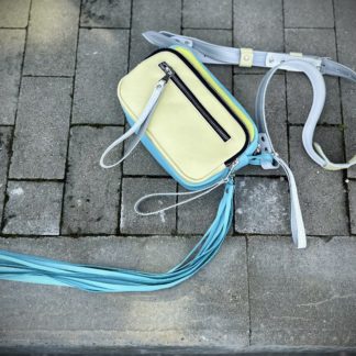 Женская кожаная сумка crossbody из коллекции Попугай