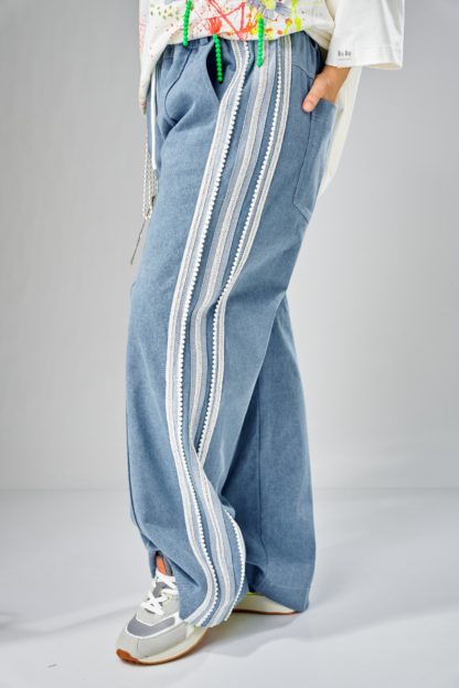 Джинсы с жемчугом