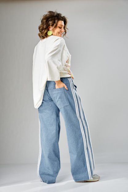 Джинсы с жемчугом